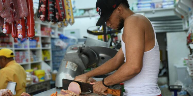 Preocupan altos precios de alimentos en Cristo Rey