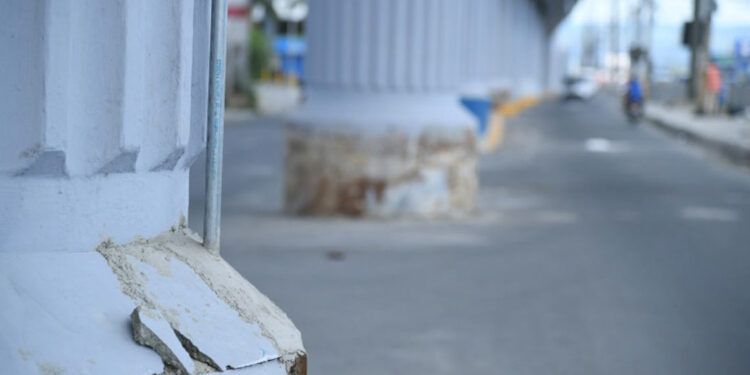 Preocupan defectos en columnas de la Línea 2C del Metro