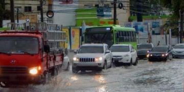 Pronostican lluvias en varias regiones y alertan sobre posibles inundaciones