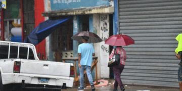 Pronostican lluvias este sábado; nueve provincias en alerta amarilla