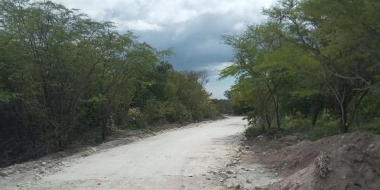 Propietarios en Pedernales reclaman pago justo por tierras ocupadas