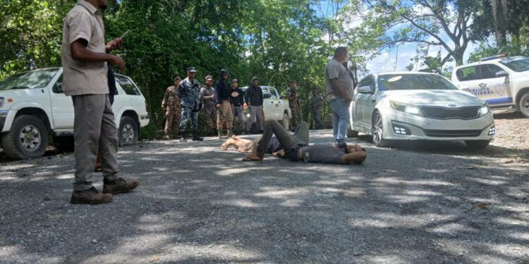 Protestan contra tala de árboles en río de Cotuí