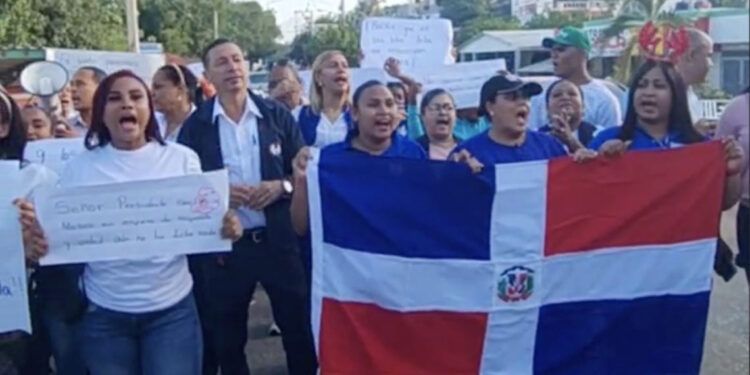 Protestas en Cienfuegos por cierre prolongado de escuela
