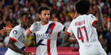 PSG vence al Barcelona con gol agónico y Mónaco frena al City en Champions