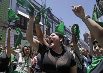 Puebla se suma a estados mexicanos que despenalizan el aborto