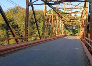 Puente en Esperanza y Ámina amenaza con dejarlos incomunicados