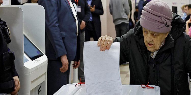 Putin avanza hacia reelección en comicios rusos