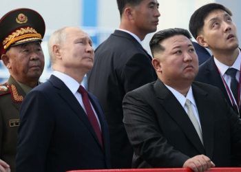 Putin le regala un coche ruso a Kim Jong-un
