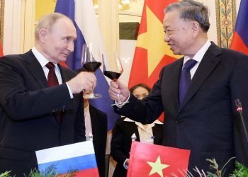 Putin no descarta suministrar armas a Corea del Norte como hace la OTAN en Ucrania