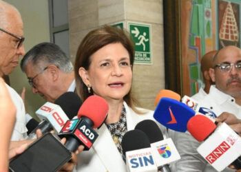 Raquel Peña anuncia plan para fortalecer la atención de salud mental en cárceles