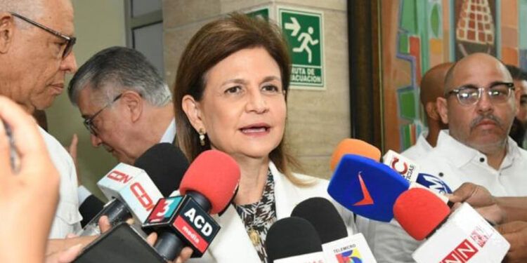 Raquel Peña anuncia plan para fortalecer la atención de salud mental en cárceles