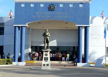 RD podría otorgar prórroga de permanencia a venezolanos