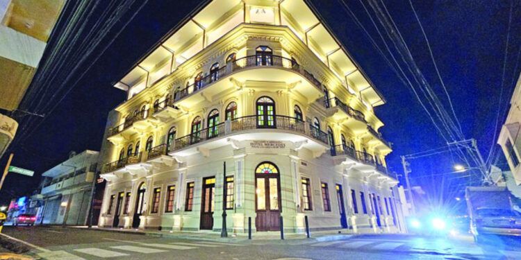 Reabre el antiguo Hotel Mercedes como Centro Cultural Banreservas