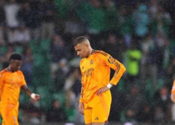 Real Madrid cae 2-1 ante Betis y se complica en LaLiga