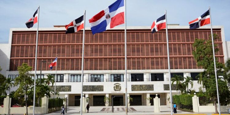 Realizarán vista pública para discutir reforma fiscal en RD