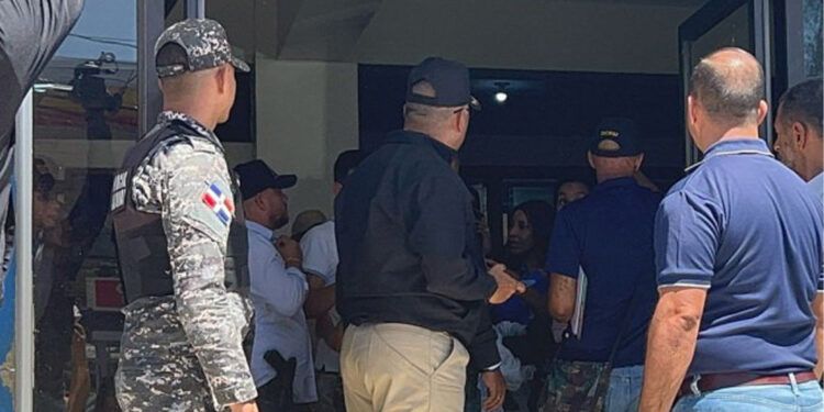 Recrean escena de desaparición del niño Roldany en Manabao