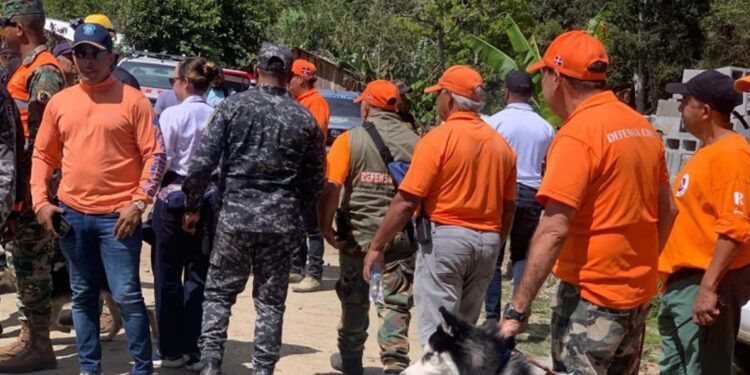 Refuerzan búsqueda de niño desaparecido en Jarabacoa
