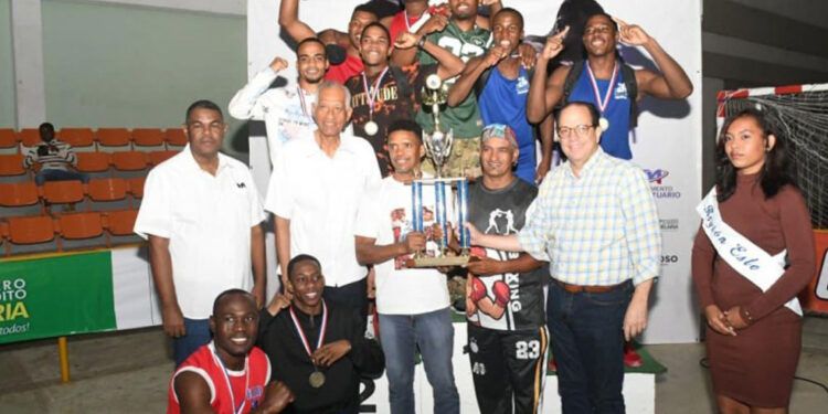 Región Este conquista el Nacional Élite de Boxeo