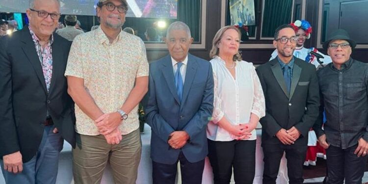 el disco del año, premios musicales RD, René Brea, Nelson Muñoz, Bellas Artes, música dominicana, gala musical