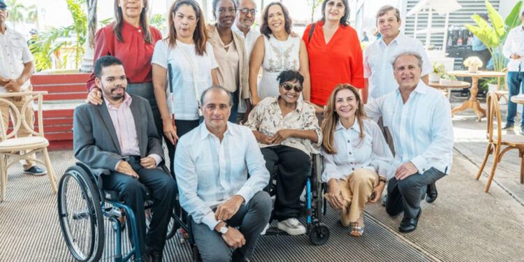 Rehabilitan accesos inclusivos en intersección Kennedy y Máximo Gómez