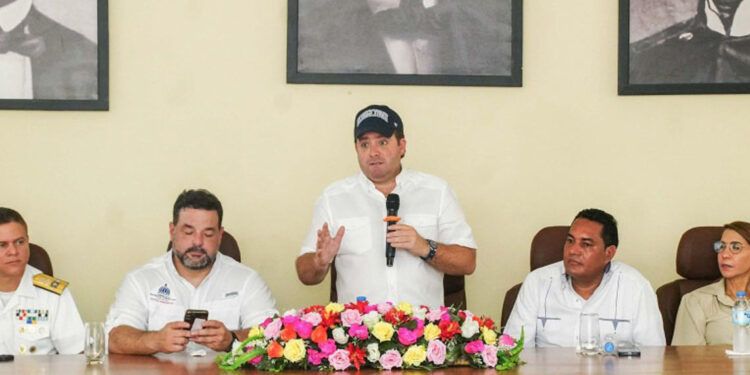 Reinauguran el estadio José Briceño con juego entre Águilas y Licey