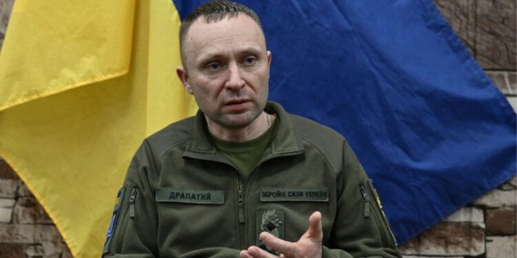 Renuncia jefe del ejército ucraniano tras ataque ruso