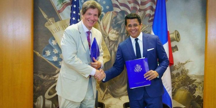 República Dominicana cierra acuerdo de cielos abiertos con EE.UU.