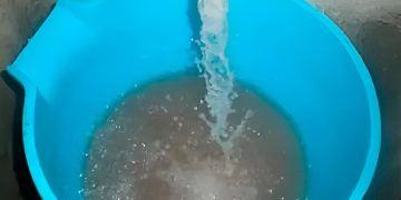 Residentes de Ciudad Juan Bosch denuncian contaminación de agua