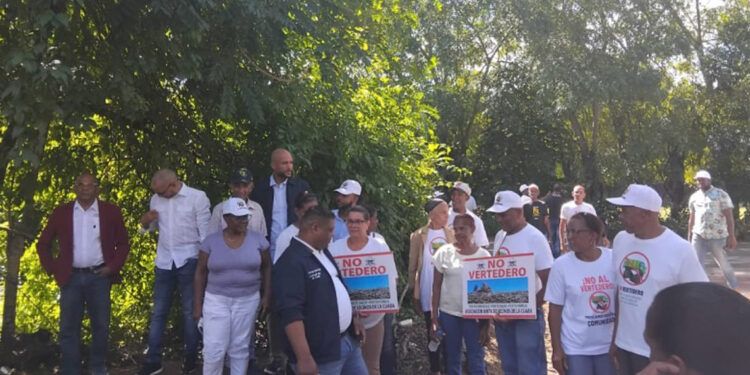 Residentes de La Cuaba rechazan relleno sanitario propuesto