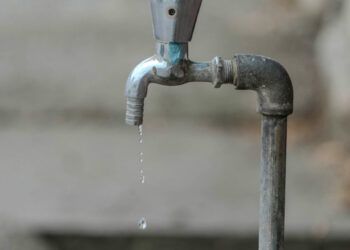 Residentes de Manoguayabo cumplen dos semanas sin servicio de agua