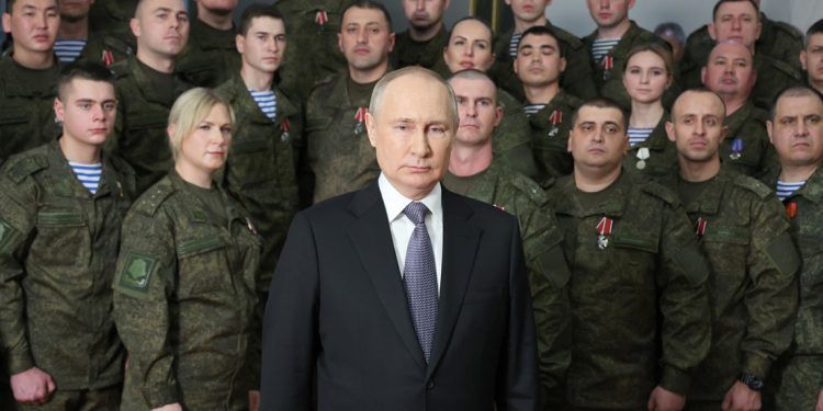 Rusia castigará a críticos del ejército con confiscación de bienes
