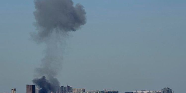 Rusia lanza intenso bombardeo contra kiev con múltiples misiles
