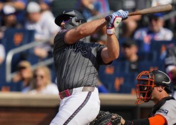 Pete Alonso llega a 250 jonrones en triunfo de los Mets sobre Gigantes