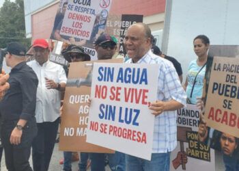 Protestas en Ocoa por apagones y falta de agua