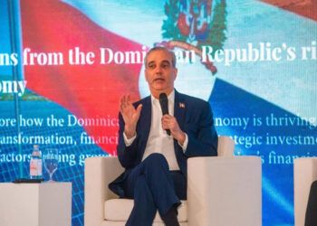 Abinader responde al PLD: “El Gobierno de Danilo fue el que más se endeudó”
