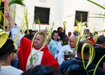 Sacerdote llama a evitar alcohol en Semana Santa