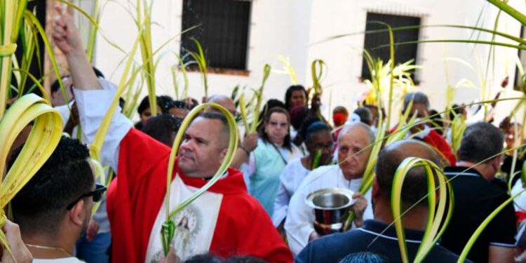 Sacerdote llama a evitar alcohol en Semana Santa