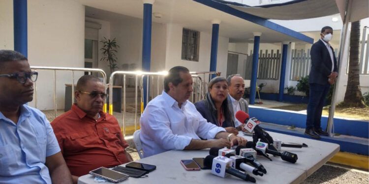 Salud Pública: 225 autopsias por tragedia del Jet Set y cifra de muertos podría subir