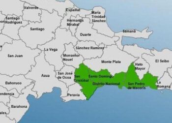 Santo Domingo y DN bajo alerta por vaguada y onda tropical