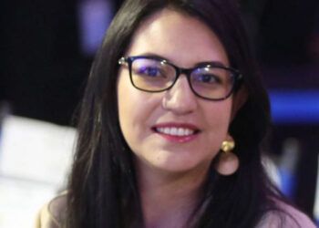Sariha Moya es vicepresidenta interina de Ecuador tras suspensión de Abad