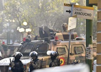 Seguidores de Evo Morales acusan a Arce de "autogolpe" en Bolivia