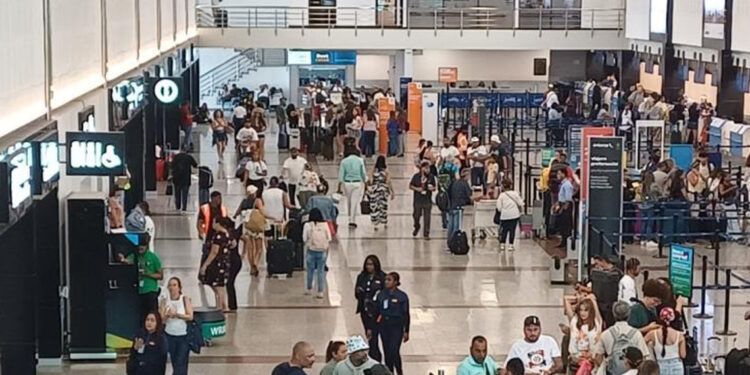 Semana Santa movilizará 150 mil pasajeros en aeropuertos