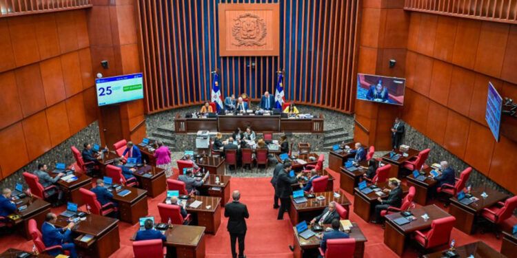 Senado aprueba eliminar candidaturas independientes