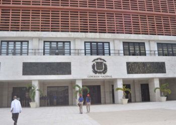Senado aprueba ley que declara Loma Miranda Parque Nacional