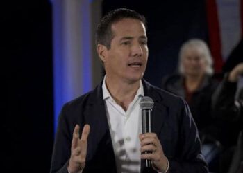 Senador de EE.UU. asegura que Maduro dejará el poder antes de diciembre