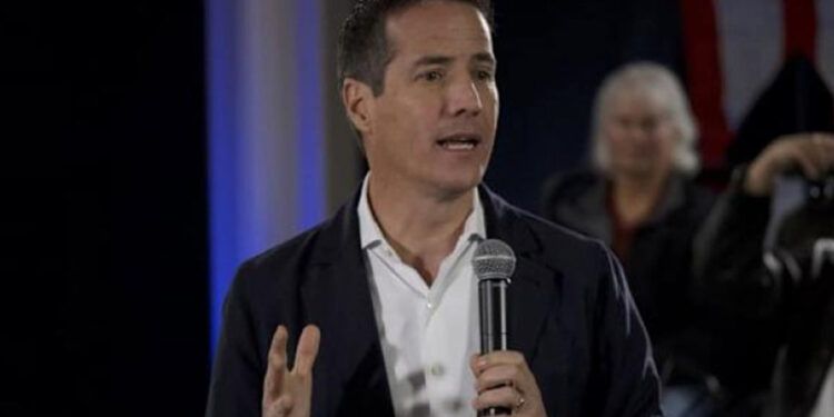 Senador de EE.UU. asegura que Maduro dejará el poder antes de diciembre