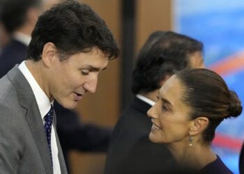 Sheinbaum: "México no es menos que Canadá" ante polémica de Doug Ford