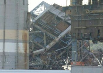 Siete personas atrapadas tras colapso en planta energética de Corea del Sur