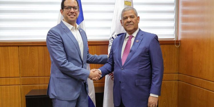 Sigmund freund asume como nuevo ministro del MAP