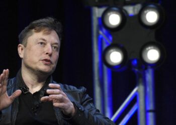 Elon Musk demandará a Apple por excluir X y Grok de su App Store